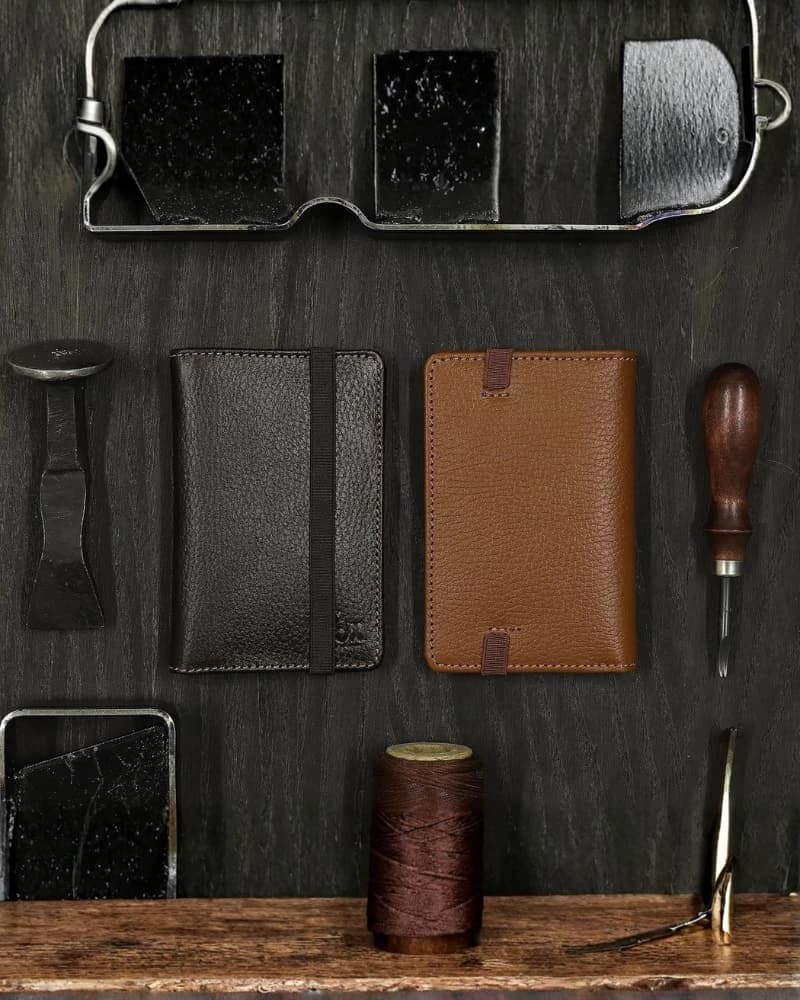 Di Pelle Genuine Leather Passport Case — 7b4a2a — 1