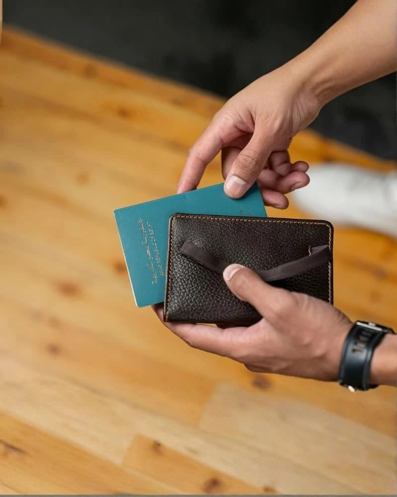 Di Pelle Genuine Leather Passport Case — 7b4a2a — 2