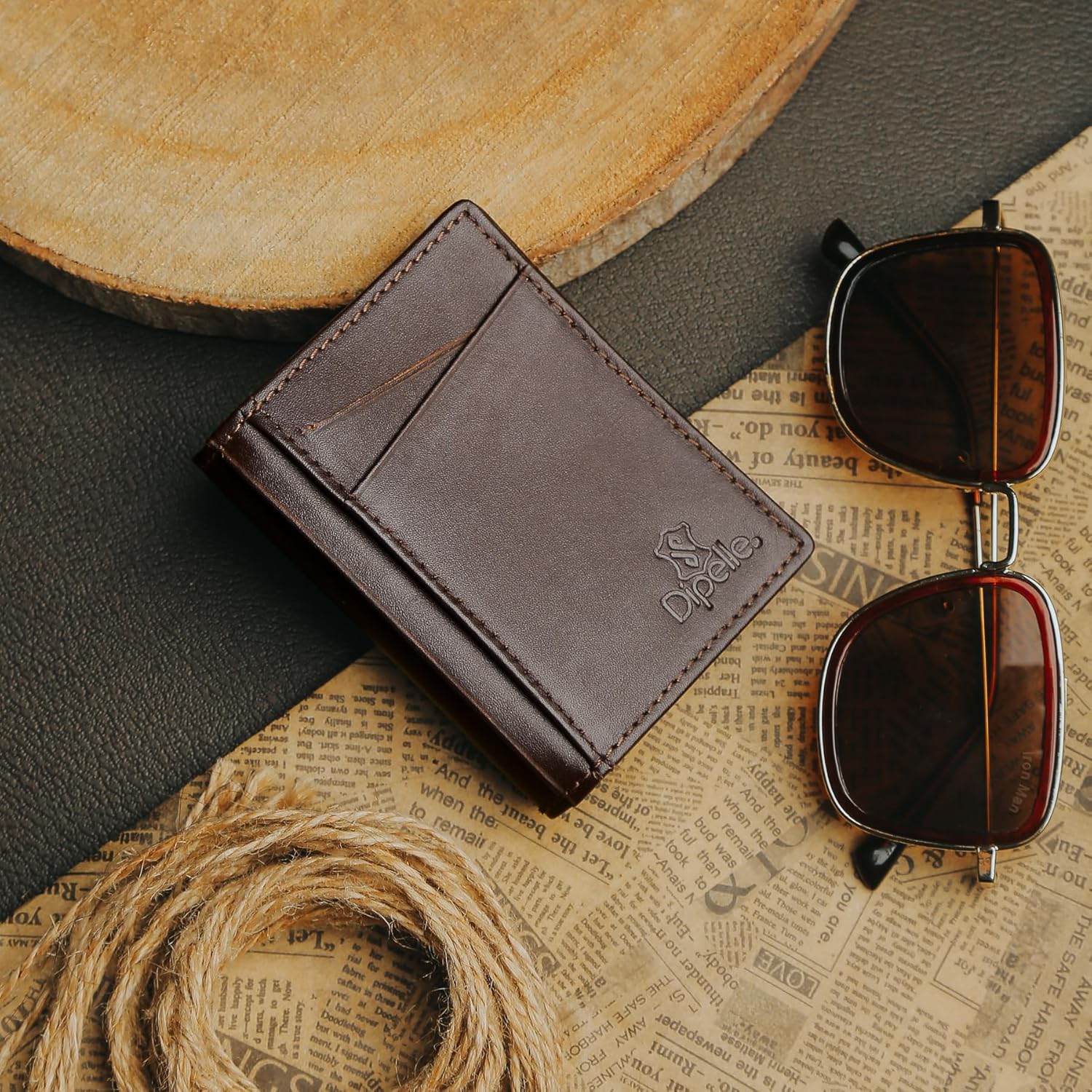 كراتة جلد طبيعي رجالي - من دي بيلّي | حامل كروت نحيف أنيق بعلبة فاخرة تنفع هدية مميزة 6 محفظة جلد طبيعي للرجال من ديبيل بني